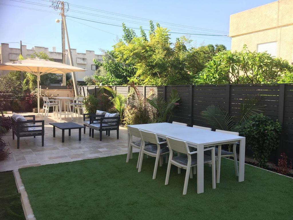 Sokolov Vacation Boutique Apartments By The Sea In Nahariya Bagian luar foto